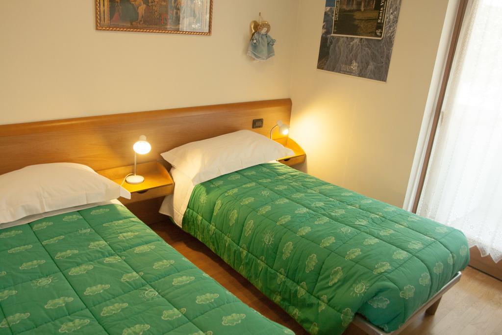 Appartamento Lombardi Riva del Garda Room photo